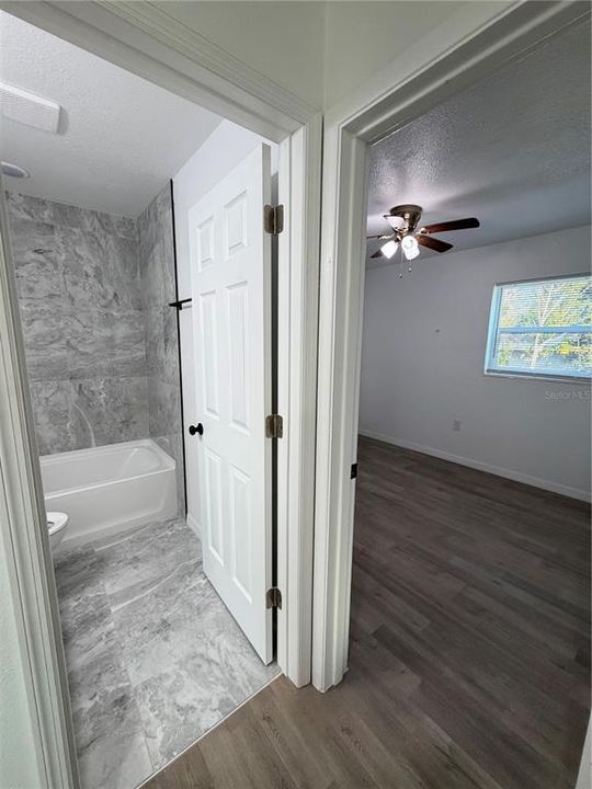 For Sale: $239,000 (3 beds, 1 baths, 1088 Square Feet)