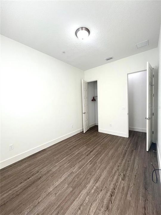 For Rent: $1,450 (1 beds, 1 baths, 440 Square Feet)