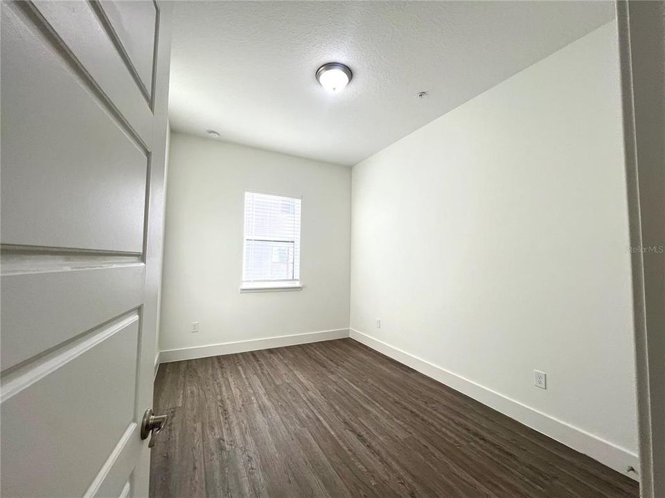 For Rent: $1,450 (1 beds, 1 baths, 440 Square Feet)