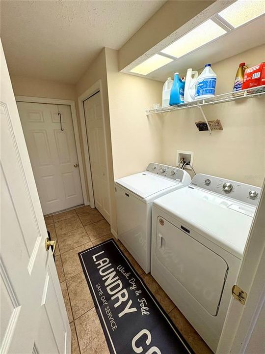 В аренду: $2,695 (4 спален, 2 ванн, 1931 Квадратных фут)