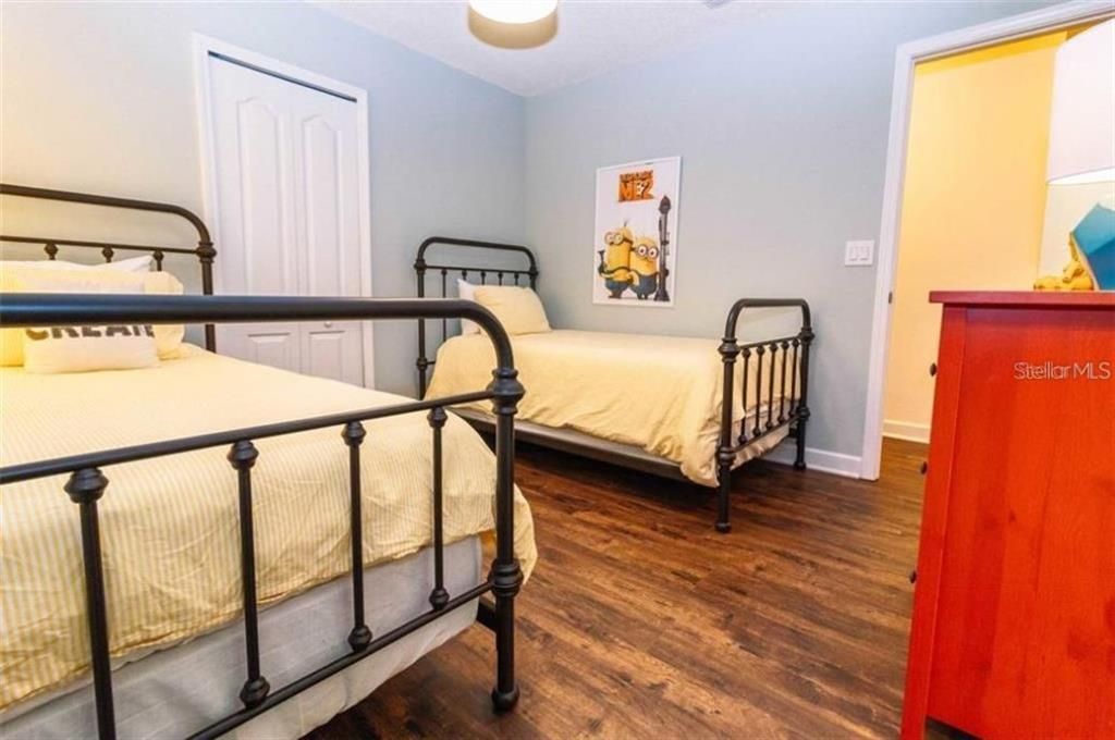 For Sale: $549,900 (6 beds, 6 baths, 3339 Square Feet)