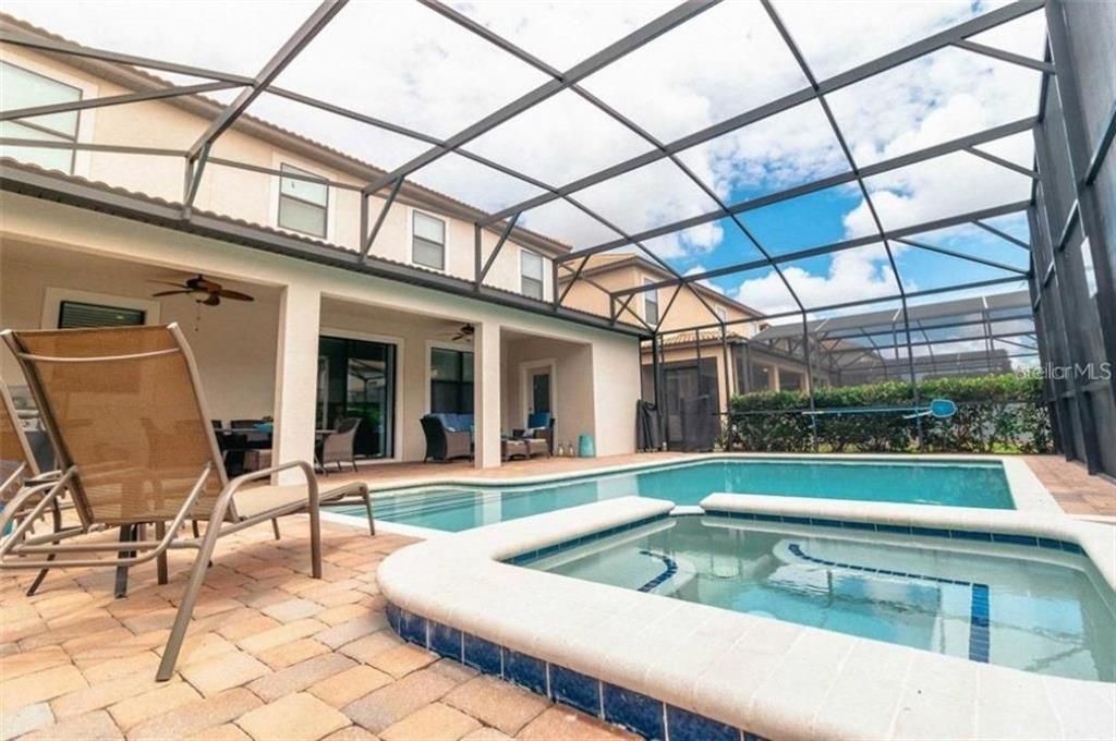 For Sale: $549,900 (6 beds, 6 baths, 3339 Square Feet)