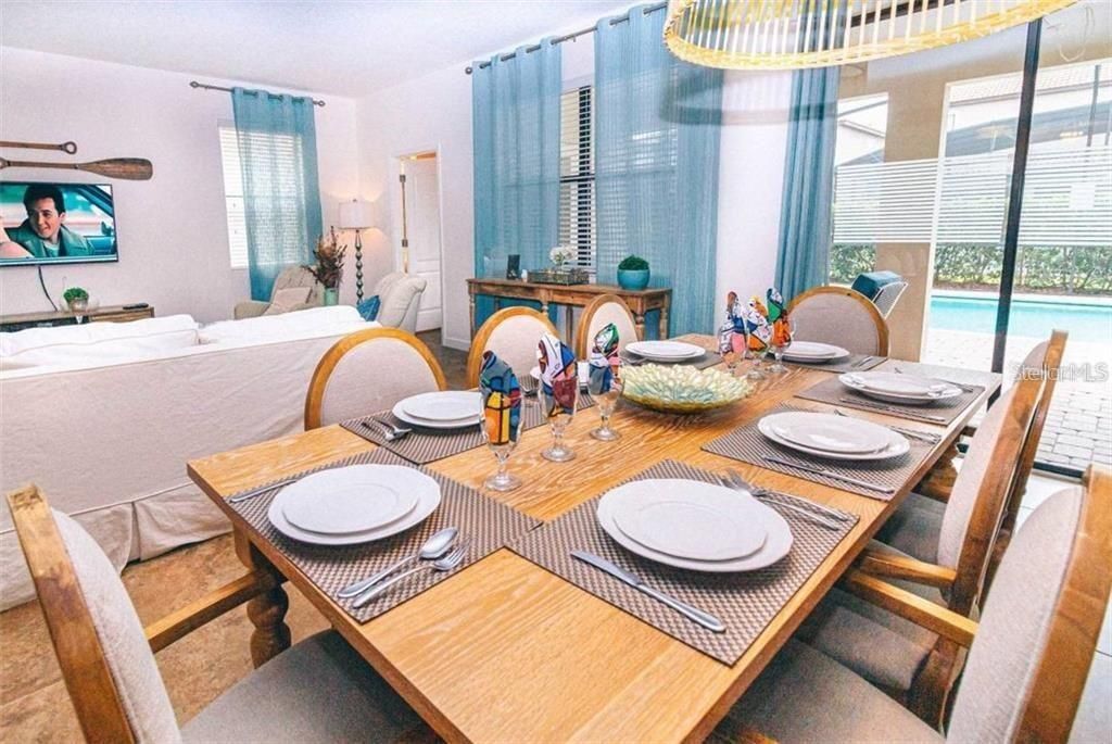 For Sale: $549,900 (6 beds, 6 baths, 3339 Square Feet)