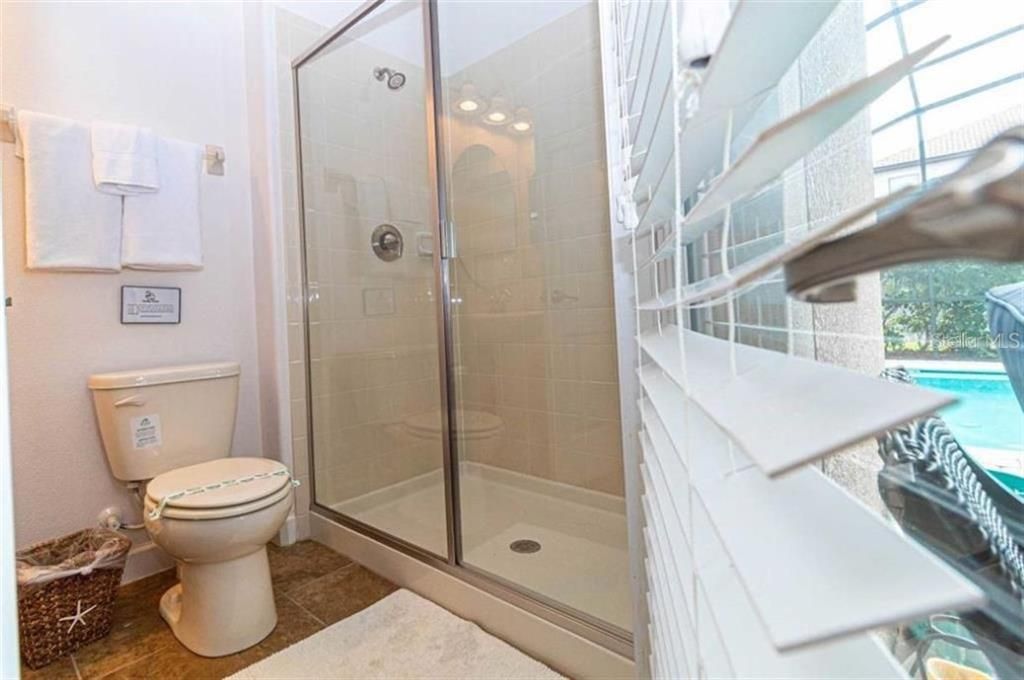 For Sale: $549,900 (6 beds, 6 baths, 3339 Square Feet)