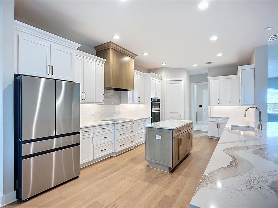 En Venta: $2,091,600 (3 camas, 3 baños, 3537 Pies cuadrados)