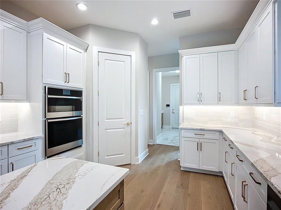 En Venta: $2,091,600 (3 camas, 3 baños, 3537 Pies cuadrados)