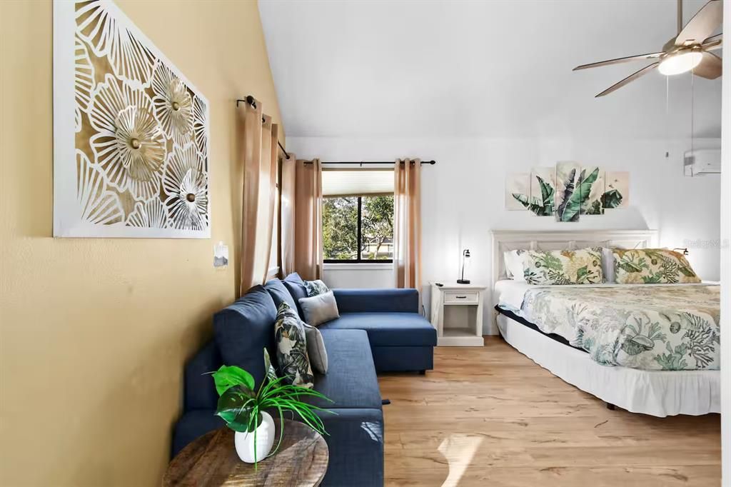 En Venta: $915,000 (4 camas, 3 baños, 2475 Pies cuadrados)