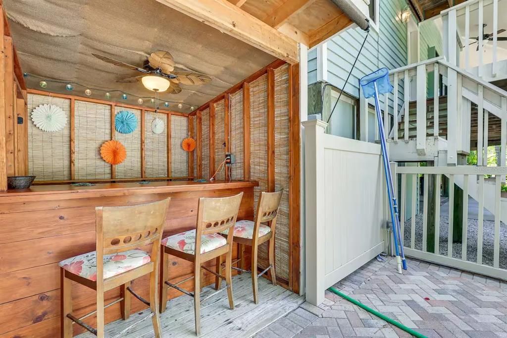 En Venta: $915,000 (4 camas, 3 baños, 2475 Pies cuadrados)