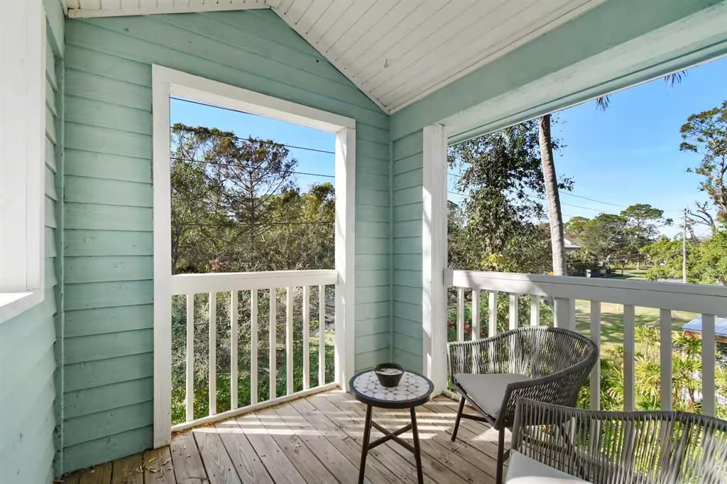 En Venta: $915,000 (4 camas, 3 baños, 2475 Pies cuadrados)