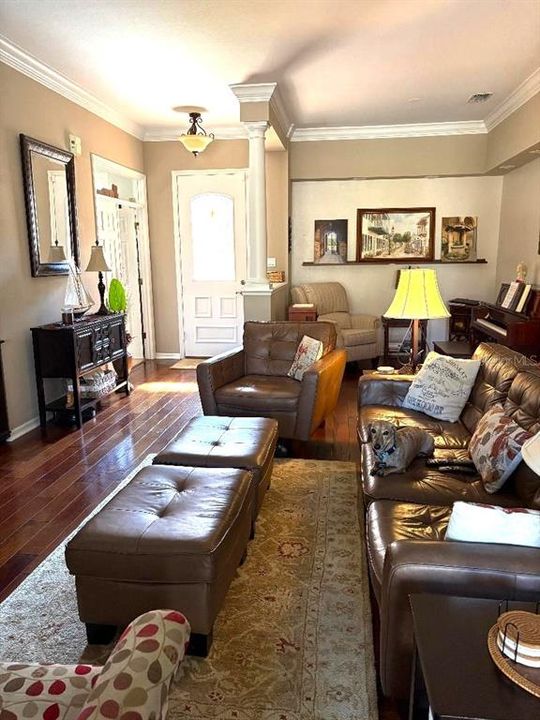 待售: $374,900 (3 贝兹, 2 浴室, 1977 平方英尺)