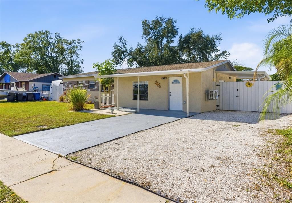 For Sale: $419,000 (4 beds, 2 baths, 1480 Square Feet)