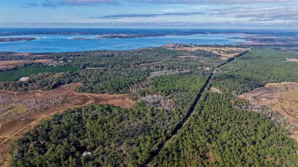 На продажу: $299,000 (29.99 acres)