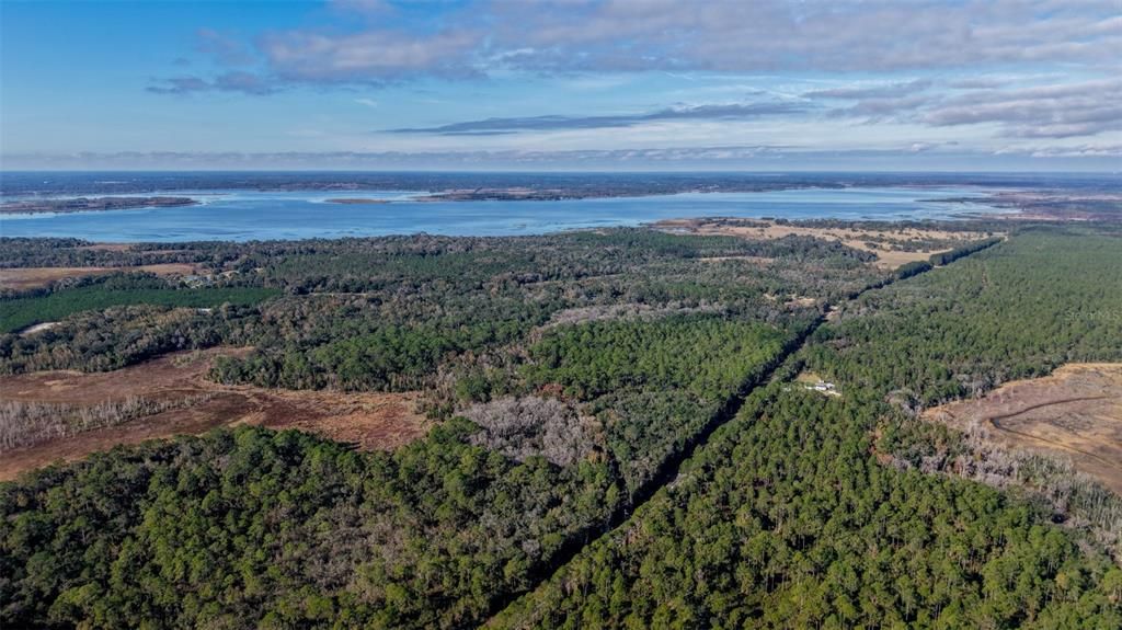 На продажу: $299,000 (29.99 acres)