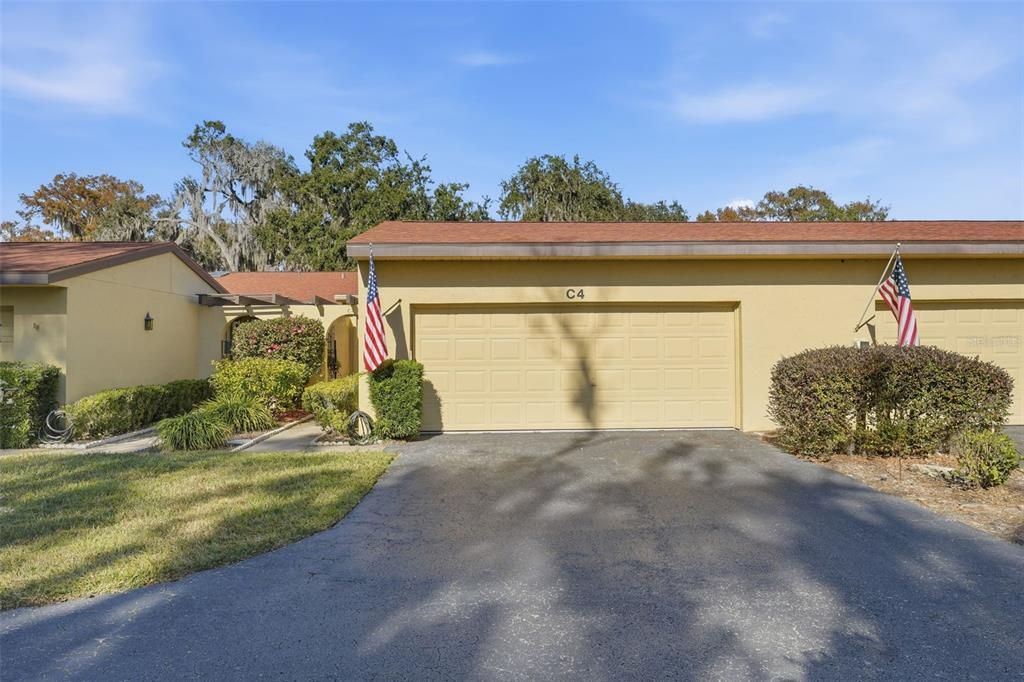 For Sale: $395,000 (2 beds, 2 baths, 1416 Square Feet)