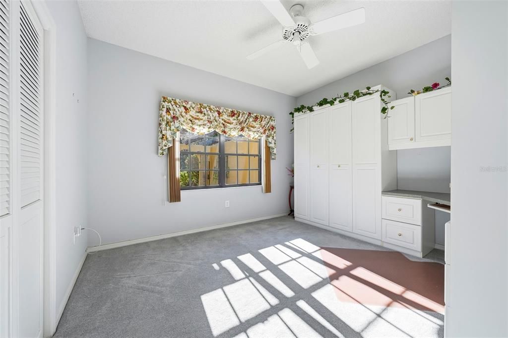 For Sale: $395,000 (2 beds, 2 baths, 1416 Square Feet)