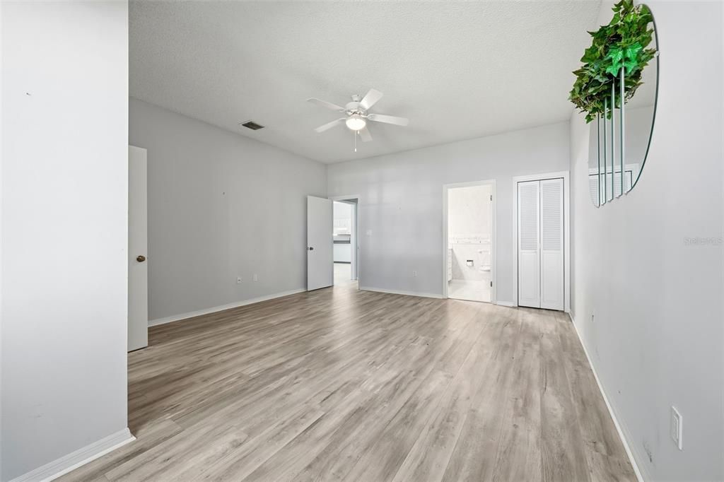 For Sale: $395,000 (2 beds, 2 baths, 1416 Square Feet)