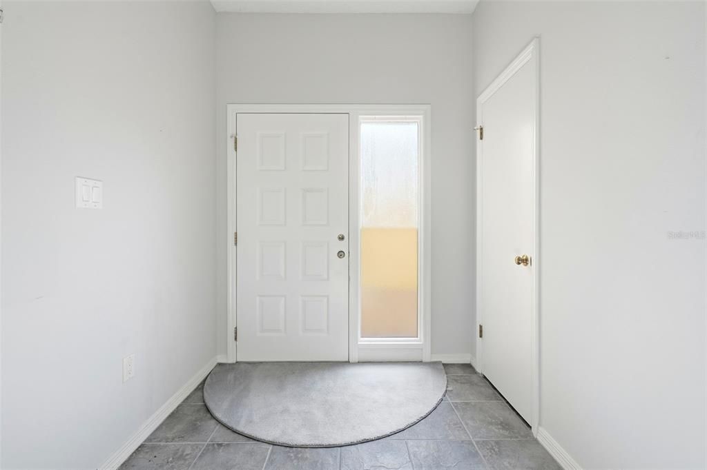 For Sale: $395,000 (2 beds, 2 baths, 1416 Square Feet)