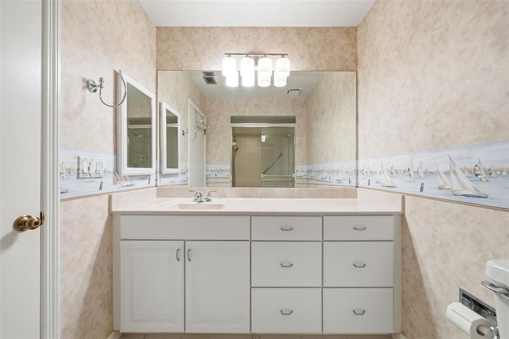 For Sale: $395,000 (2 beds, 2 baths, 1416 Square Feet)