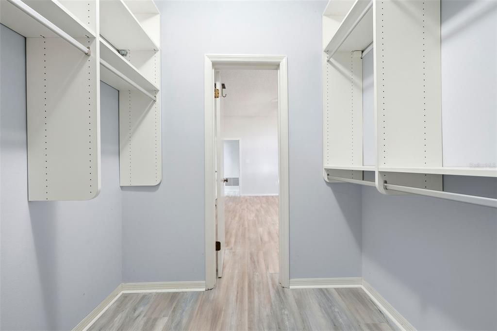 For Sale: $395,000 (2 beds, 2 baths, 1416 Square Feet)