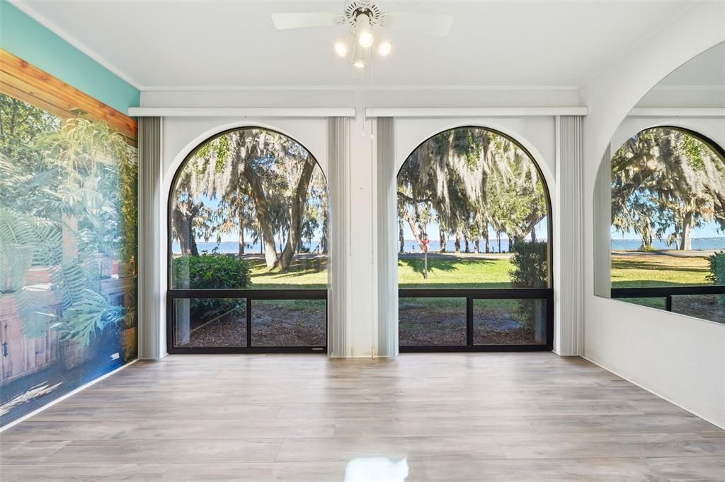 For Sale: $395,000 (2 beds, 2 baths, 1416 Square Feet)