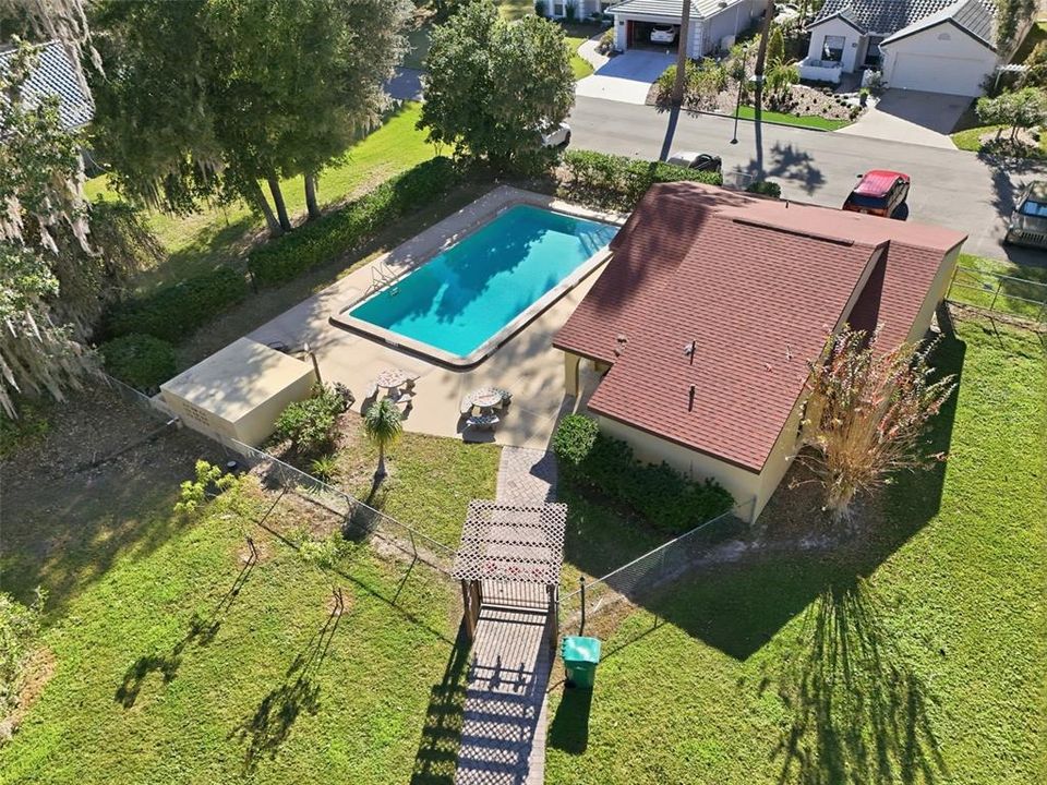 For Sale: $395,000 (2 beds, 2 baths, 1416 Square Feet)