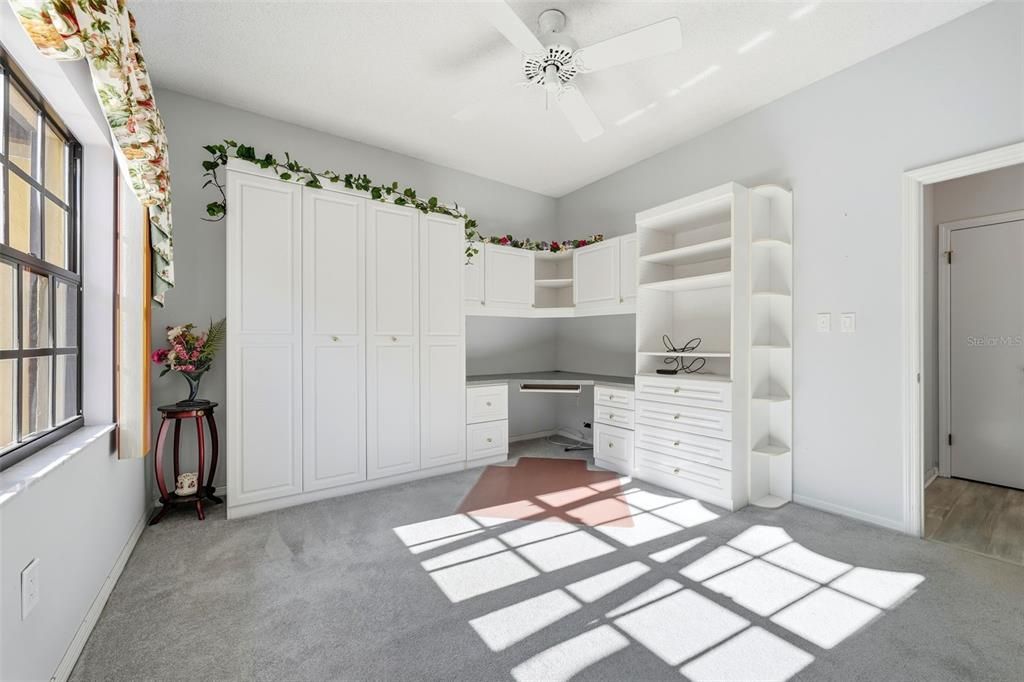 For Sale: $395,000 (2 beds, 2 baths, 1416 Square Feet)