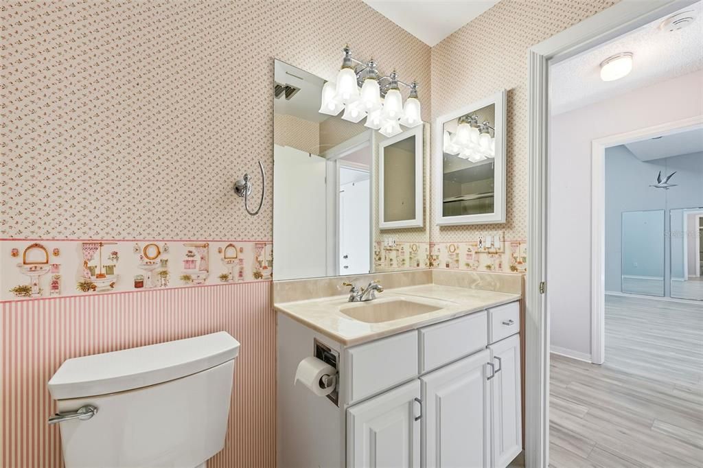 For Sale: $395,000 (2 beds, 2 baths, 1416 Square Feet)