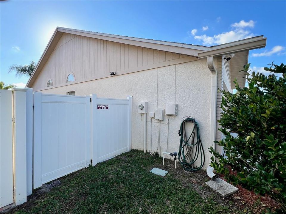 На продажу: $575,000 (4 спален, 2 ванн, 2258 Квадратных фут)