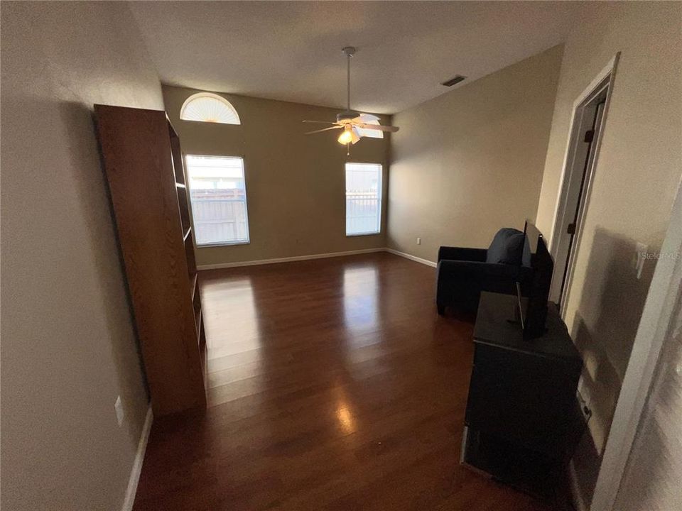 На продажу: $575,000 (4 спален, 2 ванн, 2258 Квадратных фут)