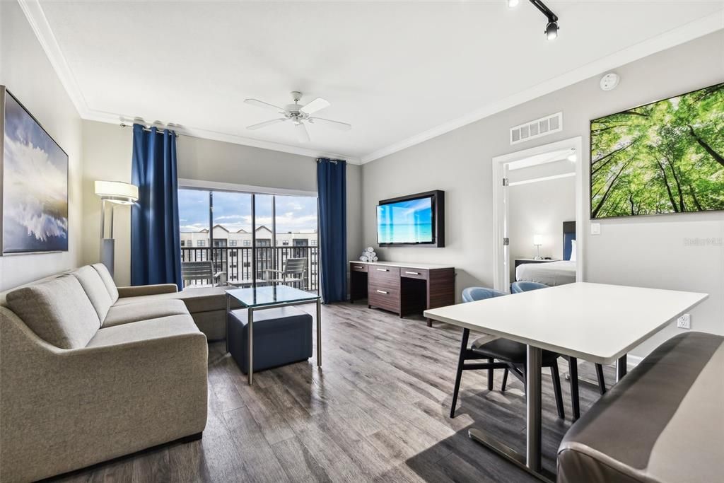 For Sale: $210,000 (2 beds, 2 baths, 1375 Square Feet)