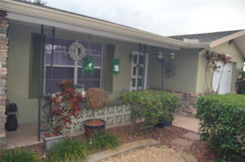 For Sale: $289,900 (2 beds, 2 baths, 1135 Square Feet)