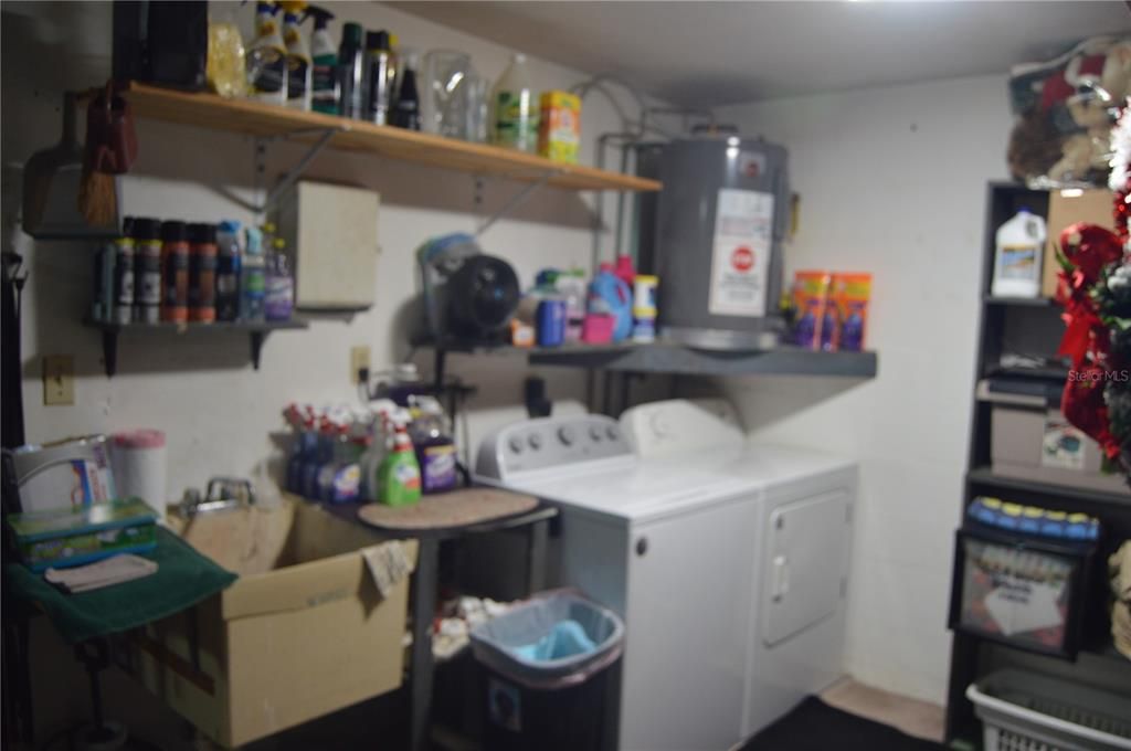 For Sale: $289,900 (2 beds, 2 baths, 1135 Square Feet)