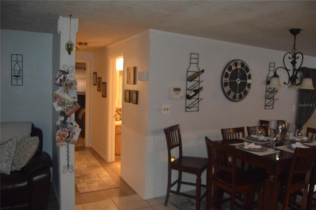 For Sale: $289,900 (2 beds, 2 baths, 1135 Square Feet)