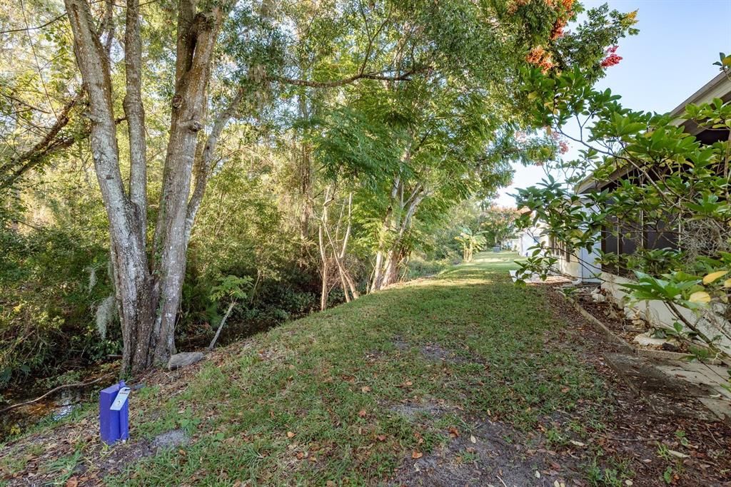 待售: $110,000 (2 贝兹, 2 浴室, 984 平方英尺)