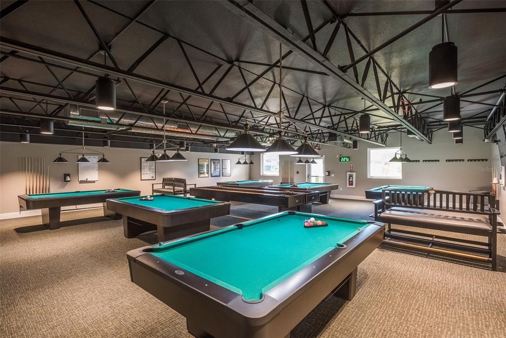 待售: $110,000 (2 贝兹, 2 浴室, 984 平方英尺)