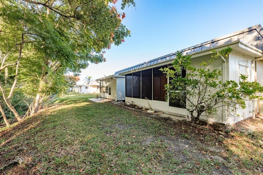 待售: $110,000 (2 贝兹, 2 浴室, 984 平方英尺)