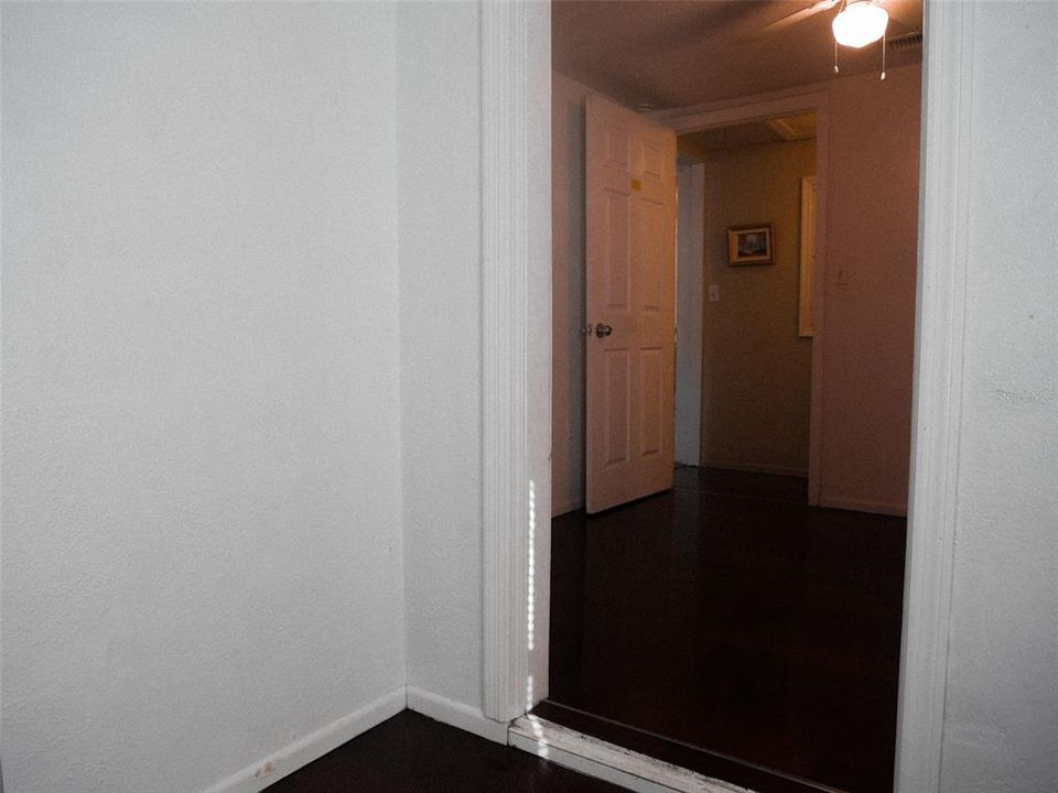 For Sale: $220,000 (2 beds, 2 baths, 541 Square Feet)