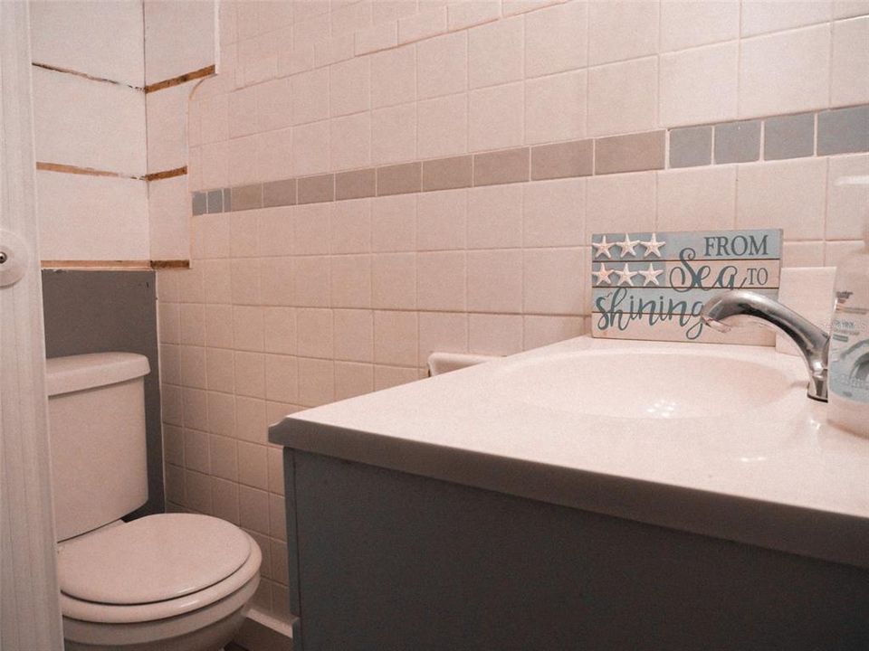 For Sale: $220,000 (2 beds, 2 baths, 541 Square Feet)