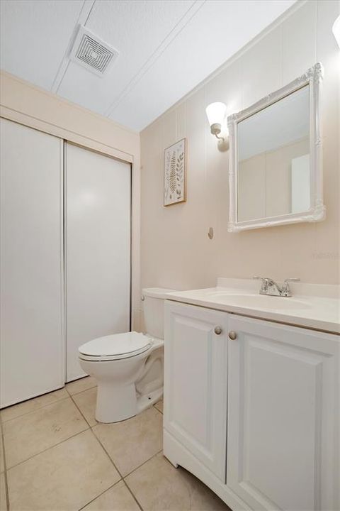 For Sale: $159,000 (2 beds, 2 baths, 1012 Square Feet)