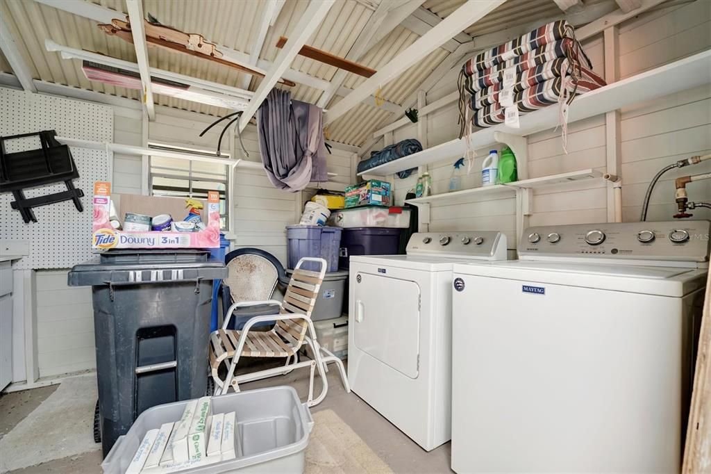 For Sale: $159,000 (2 beds, 2 baths, 1012 Square Feet)