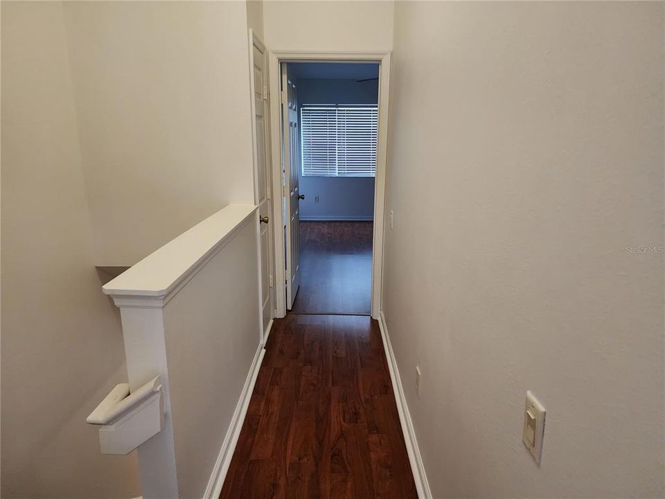 For Sale: $245,000 (2 beds, 2 baths, 1095 Square Feet)