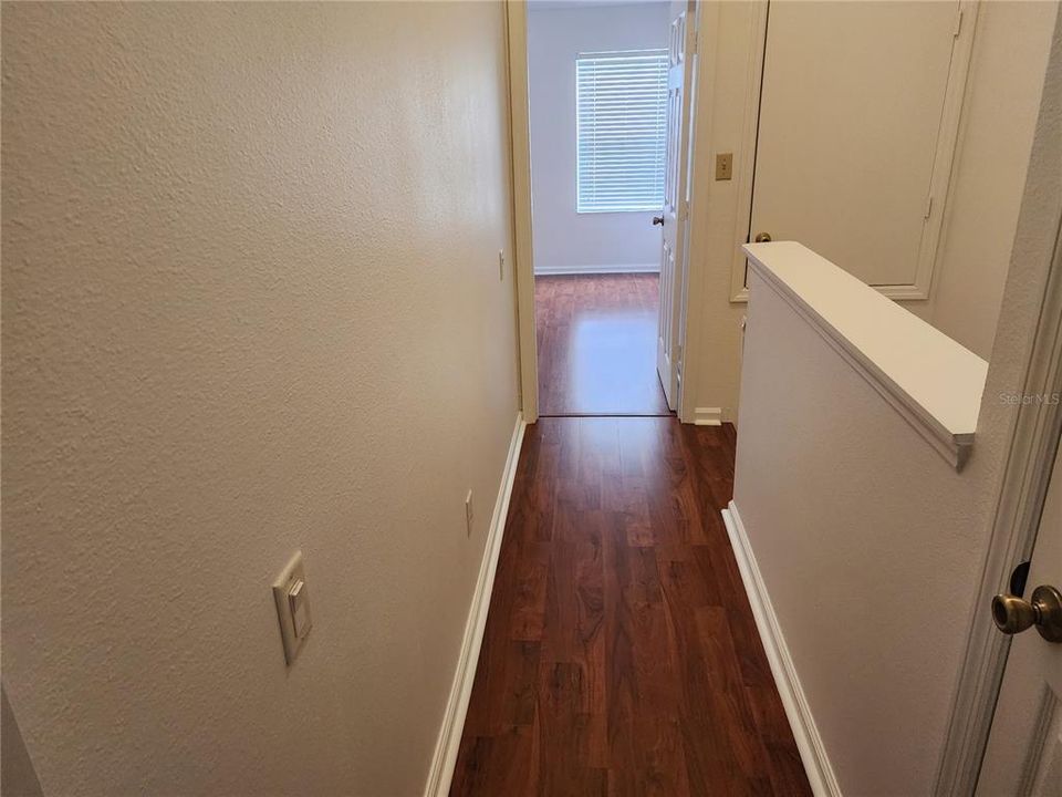 For Sale: $245,000 (2 beds, 2 baths, 1095 Square Feet)