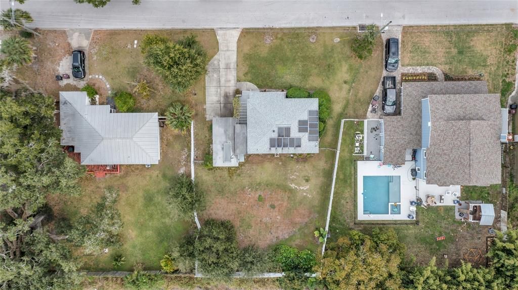 For Sale: $425,000 (2 beds, 1 baths, 960 Square Feet)