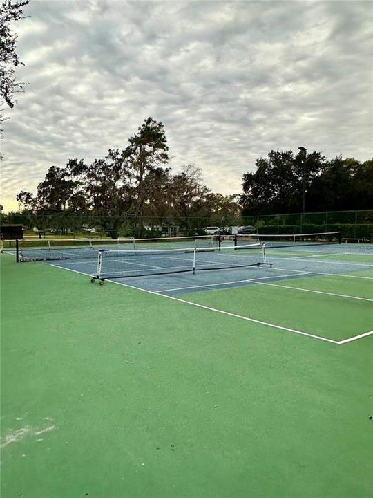 待售: $390,000 (3 贝兹, 2 浴室, 1565 平方英尺)