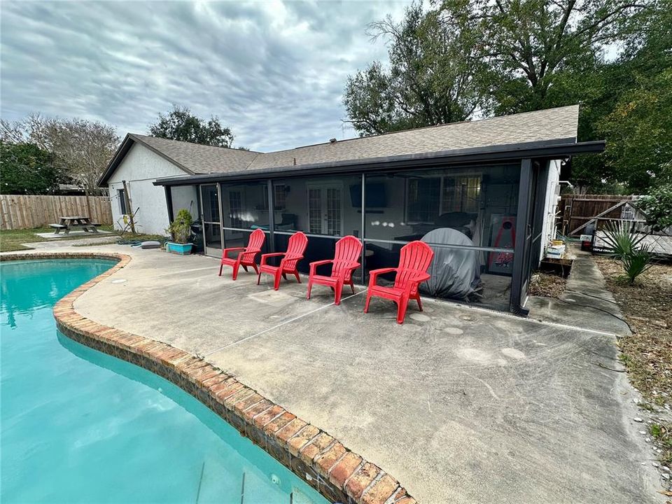 待售: $390,000 (3 贝兹, 2 浴室, 1565 平方英尺)