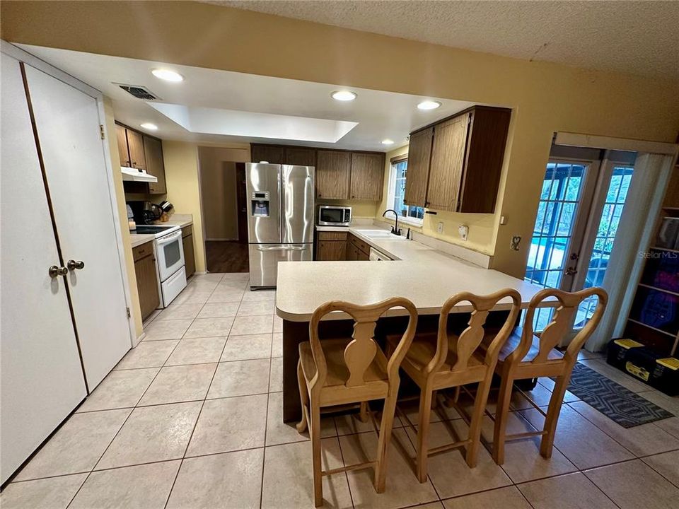 待售: $390,000 (3 贝兹, 2 浴室, 1565 平方英尺)