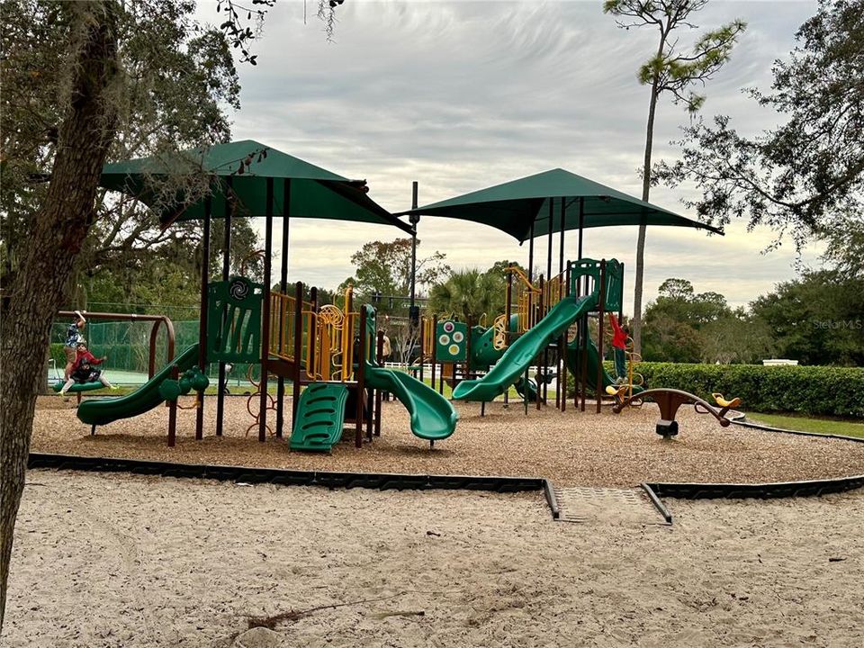 待售: $390,000 (3 贝兹, 2 浴室, 1565 平方英尺)