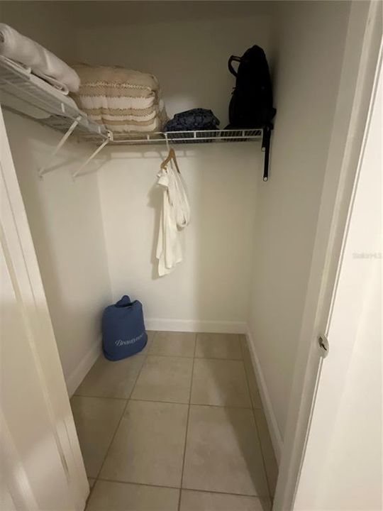 En Venta: $241,000 (2 camas, 2 baños, 937 Pies cuadrados)