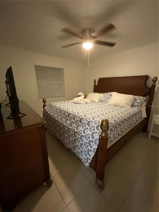 En Venta: $241,000 (2 camas, 2 baños, 937 Pies cuadrados)