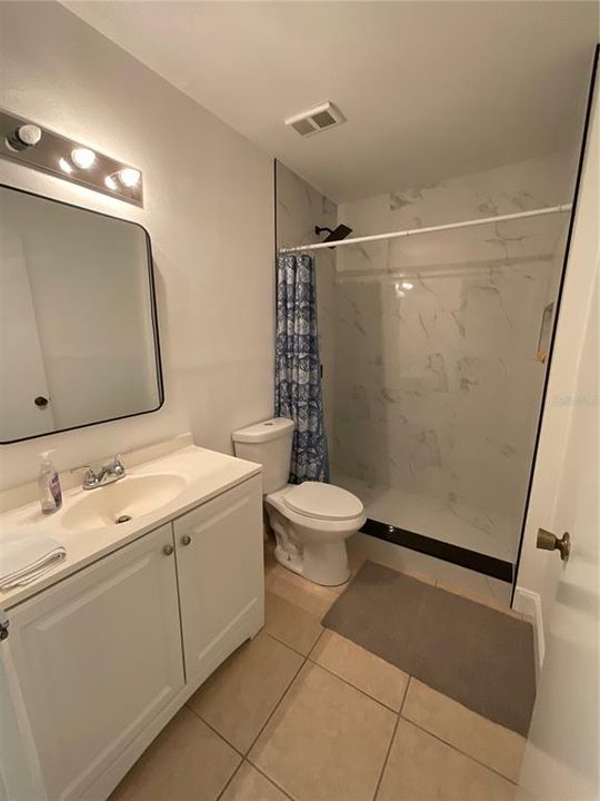 En Venta: $241,000 (2 camas, 2 baños, 937 Pies cuadrados)